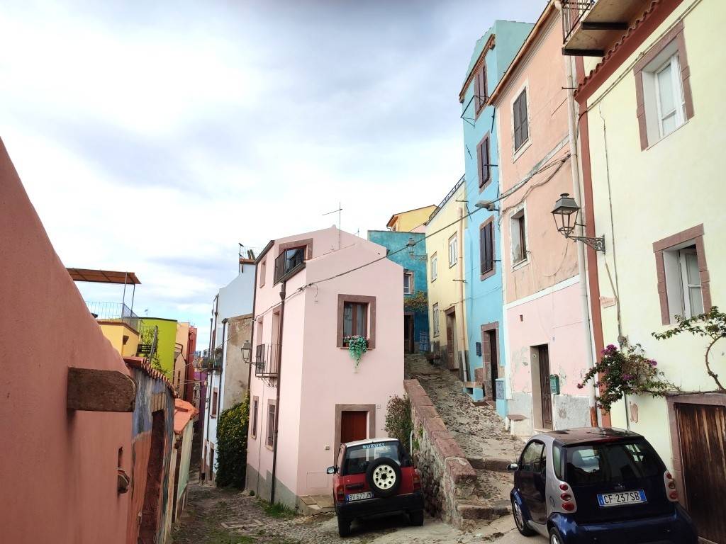 Casa indipendente a Bosa in Via Montenegro, 53 - Foto 2