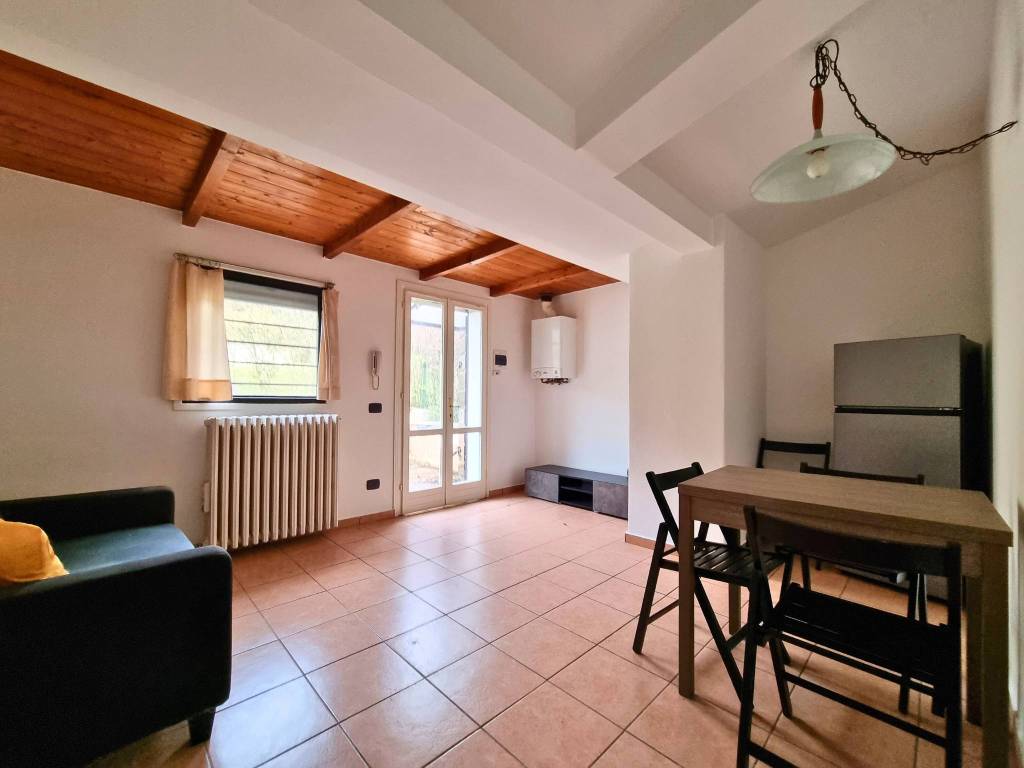 Appartamento a Fumane in Strada Provinciale N. 33 del Pastello - Foto 2