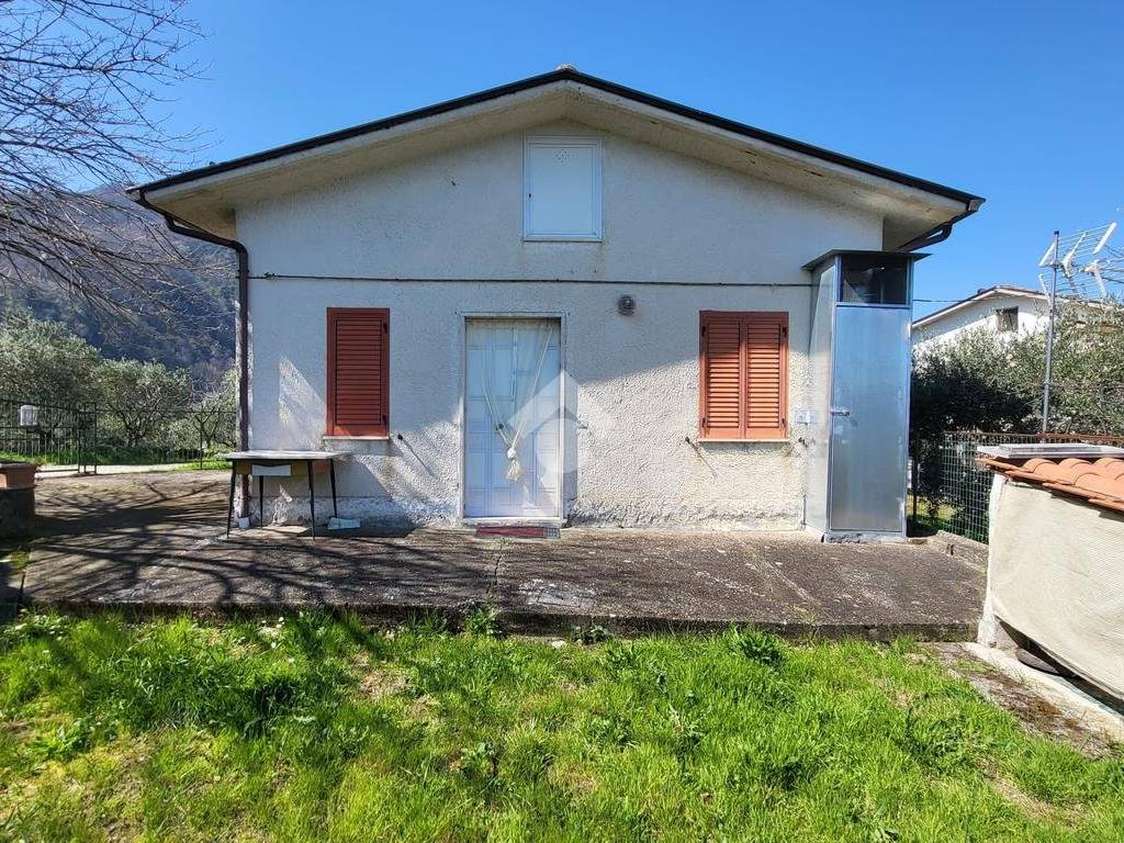 Casa indipendente a Pannarano in Via s.maria, 13 - Foto 2