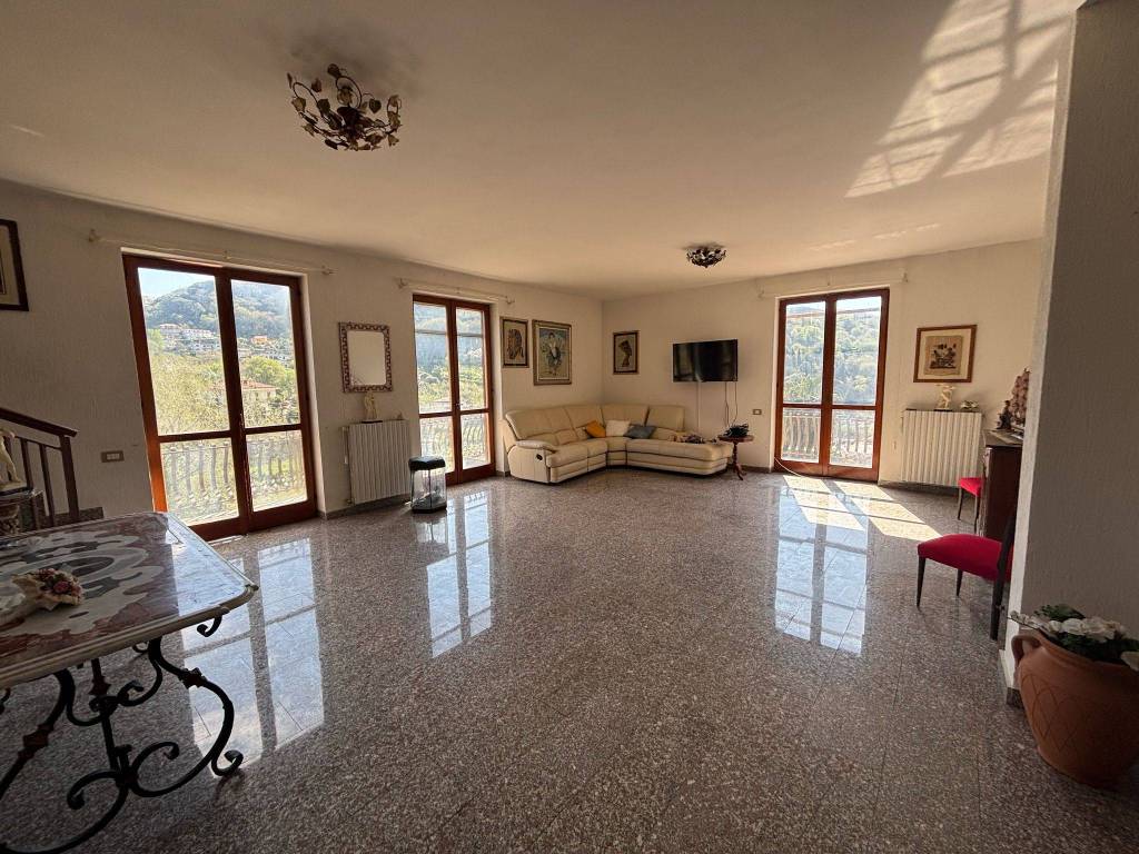 Appartamento a Salerno in Via Casa Stanzione, 2 - Foto 2