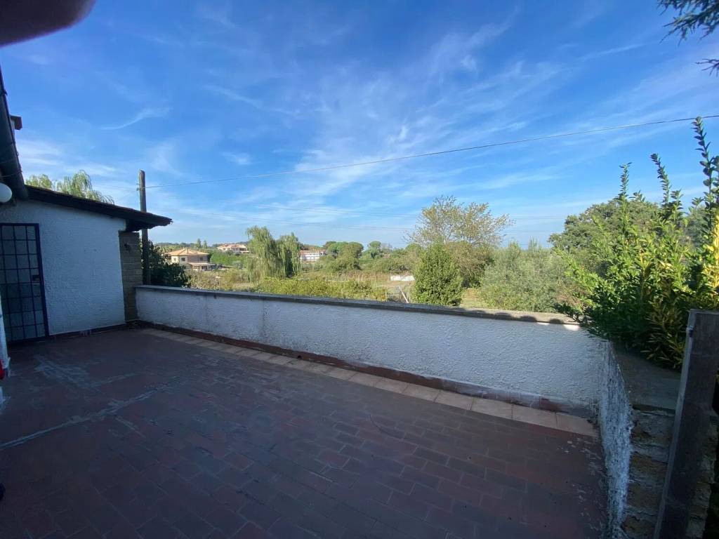Appartamento a Monterosi in Via Giuseppe Belloni S.N.C. - Foto 4