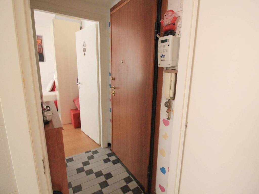 Appartamento a Genova in Via Capri, 4 - Foto 2