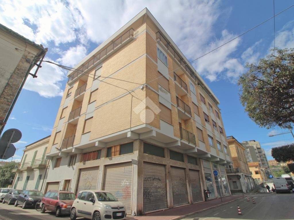 Appartamento a Giulianova in Via Bolzano, 2 - Foto 2