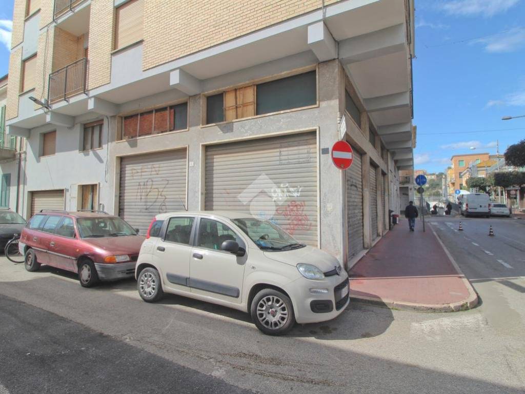 Appartamento a Giulianova in Via Bolzano, 2 - Foto 4