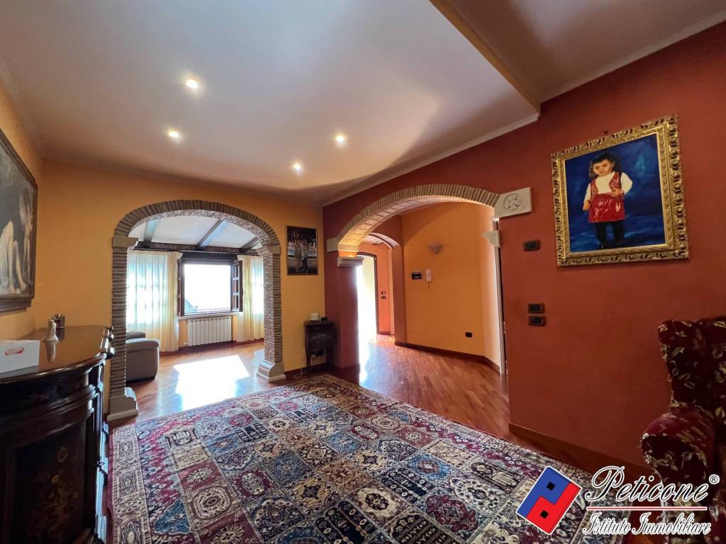 Appartamento a Fondi in Via Cocuruzzo - Foto 3