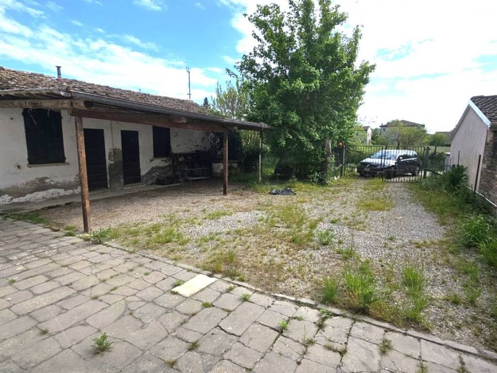 Casa indipendente a Guastalla in Via Luigi Gonzaga - Foto 2