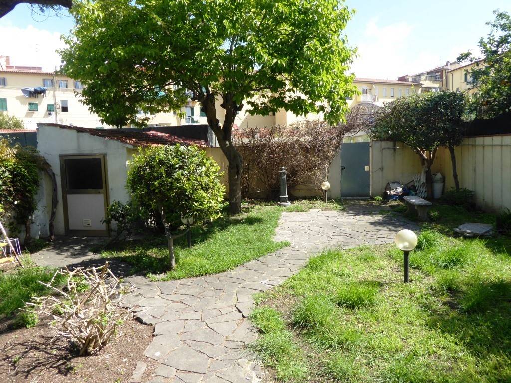 Villetta a schiera a Livorno in Via Pasquale Poccianti - Foto 5