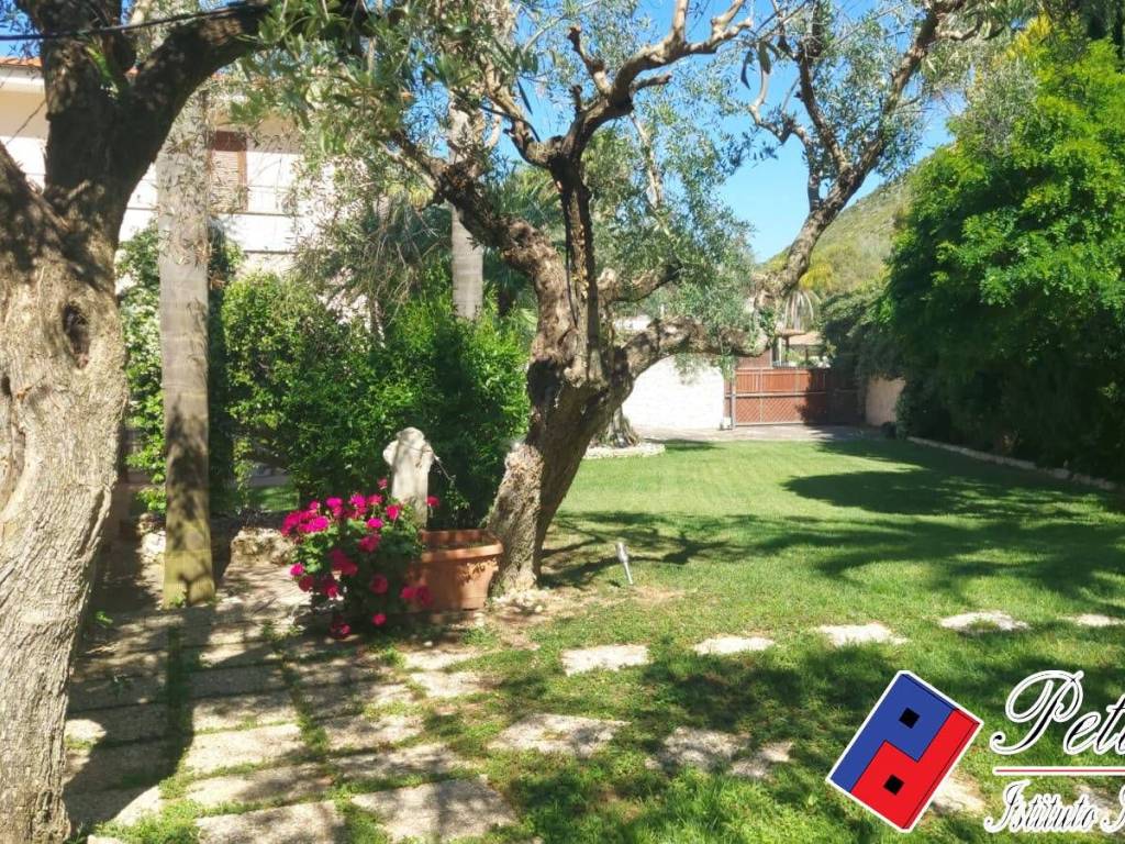 Villa a Sperlonga in Via Telemaco - Foto 2