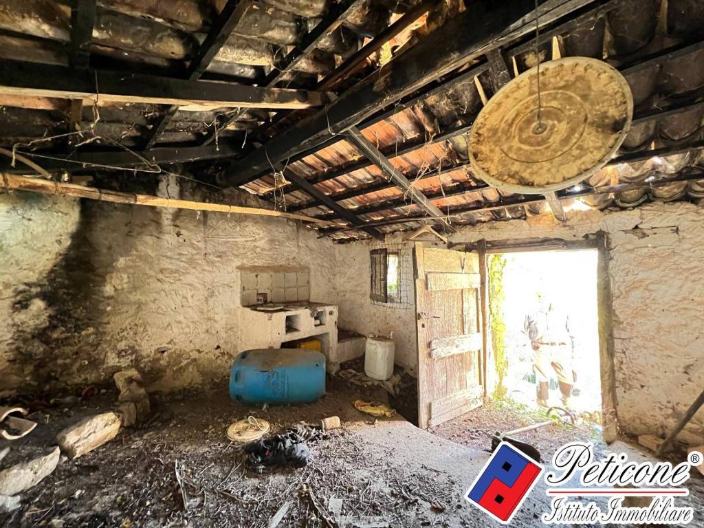 Casa indipendente a Fondi in via dei greci - Foto 4