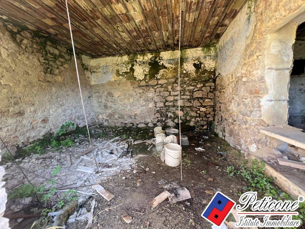 Casa indipendente a Fondi in via dei greci - Foto 5