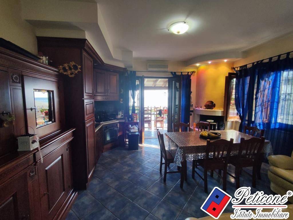 Villa a Terracina in Riva dei Gabbiani - Foto 4