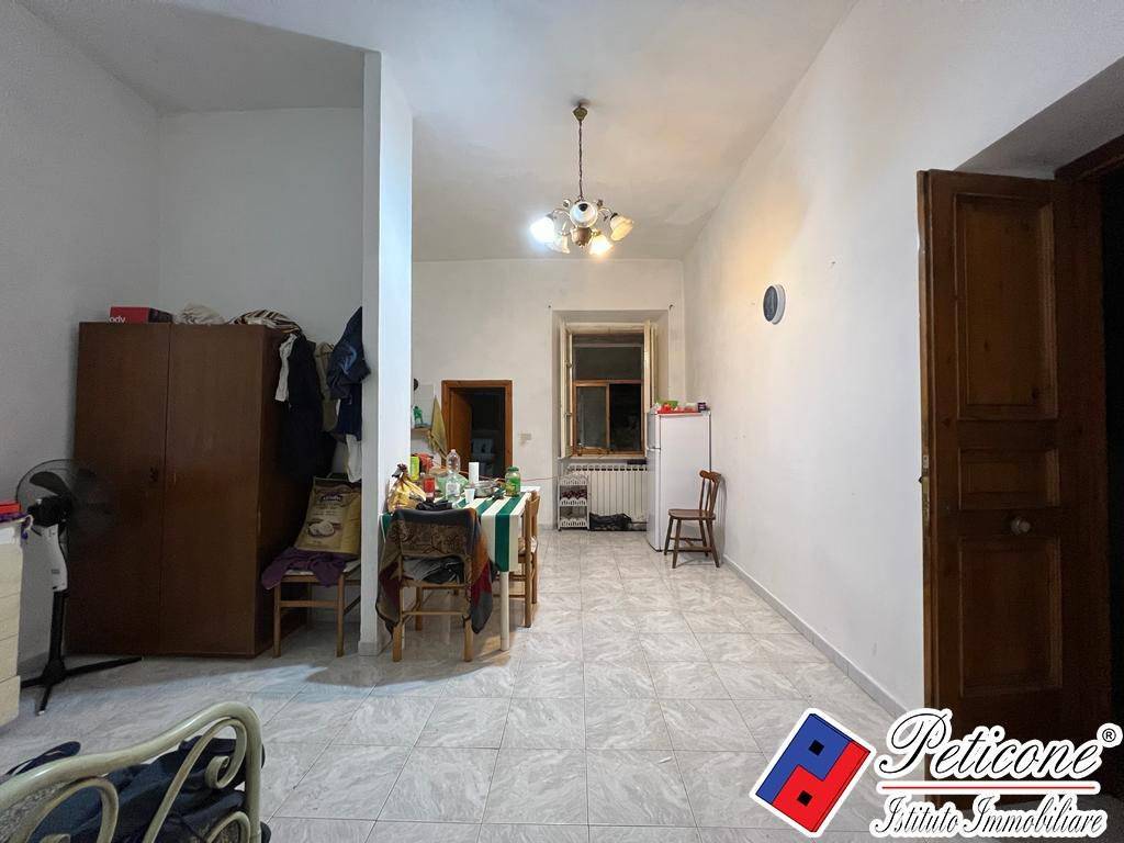 Appartamento a Fondi in Via Benedetto Terenzio - Foto 2