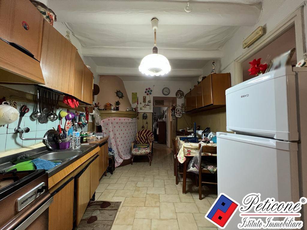 Appartamento a Lenola in Piazza Cavour - Foto 2