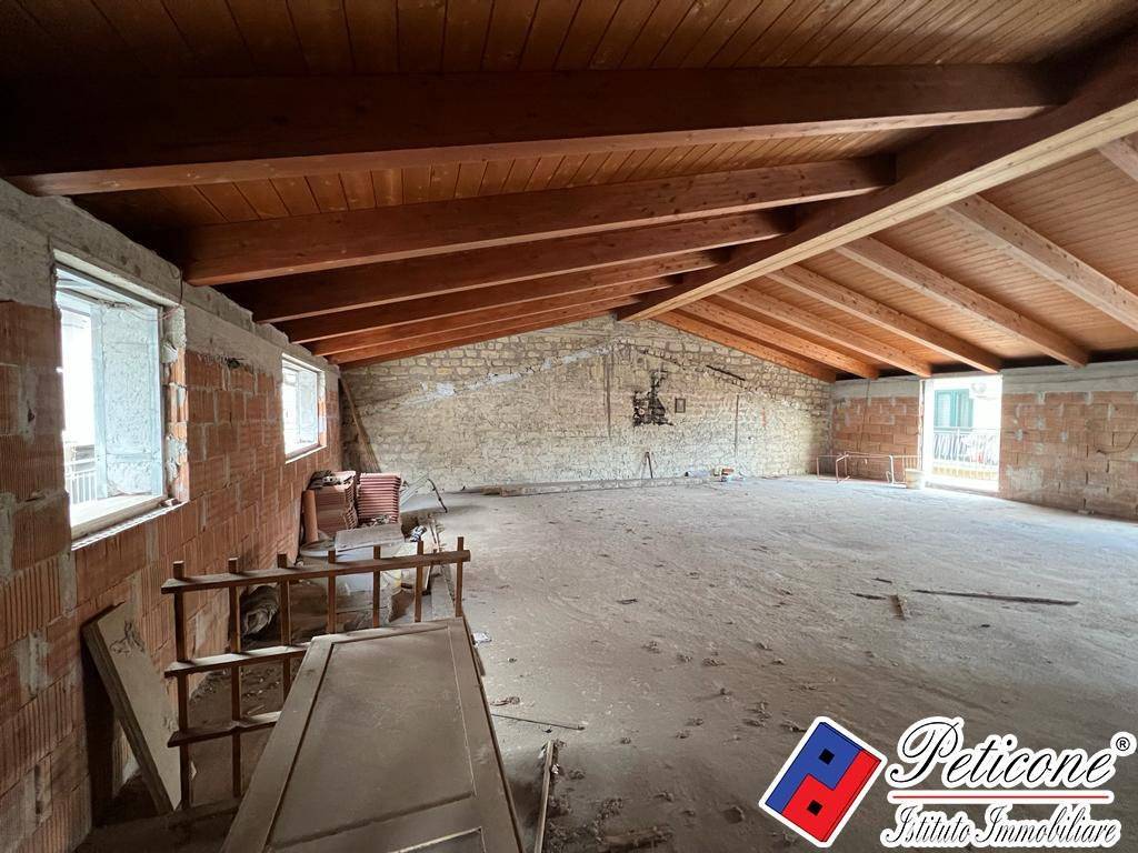 Appartamento a Fondi in Via Sperlonga - Foto 4