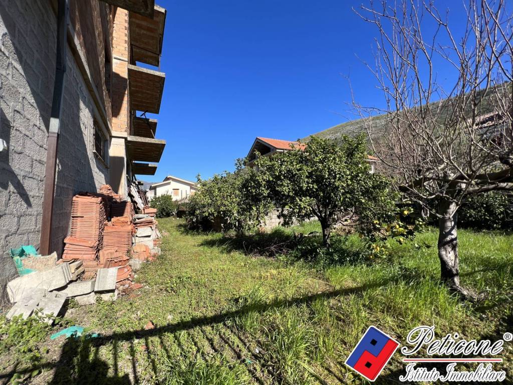 Casa indipendente a Fondi in Via luca Giordano - Foto 3