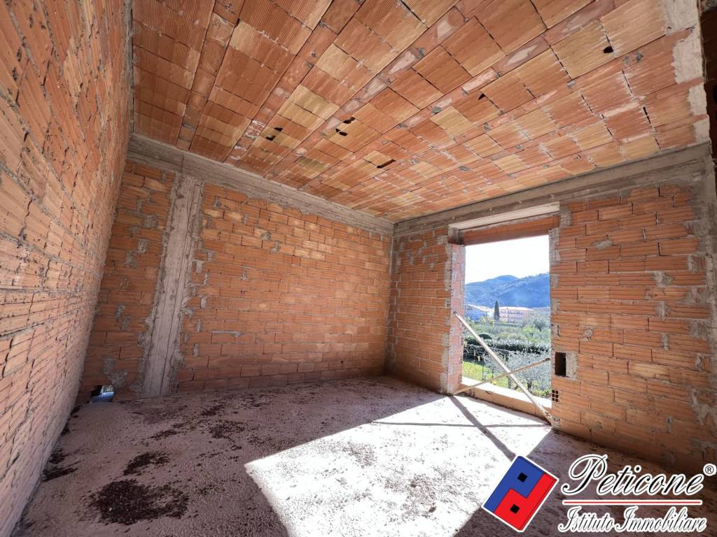 Casa indipendente a Fondi in Via luca Giordano - Foto 4