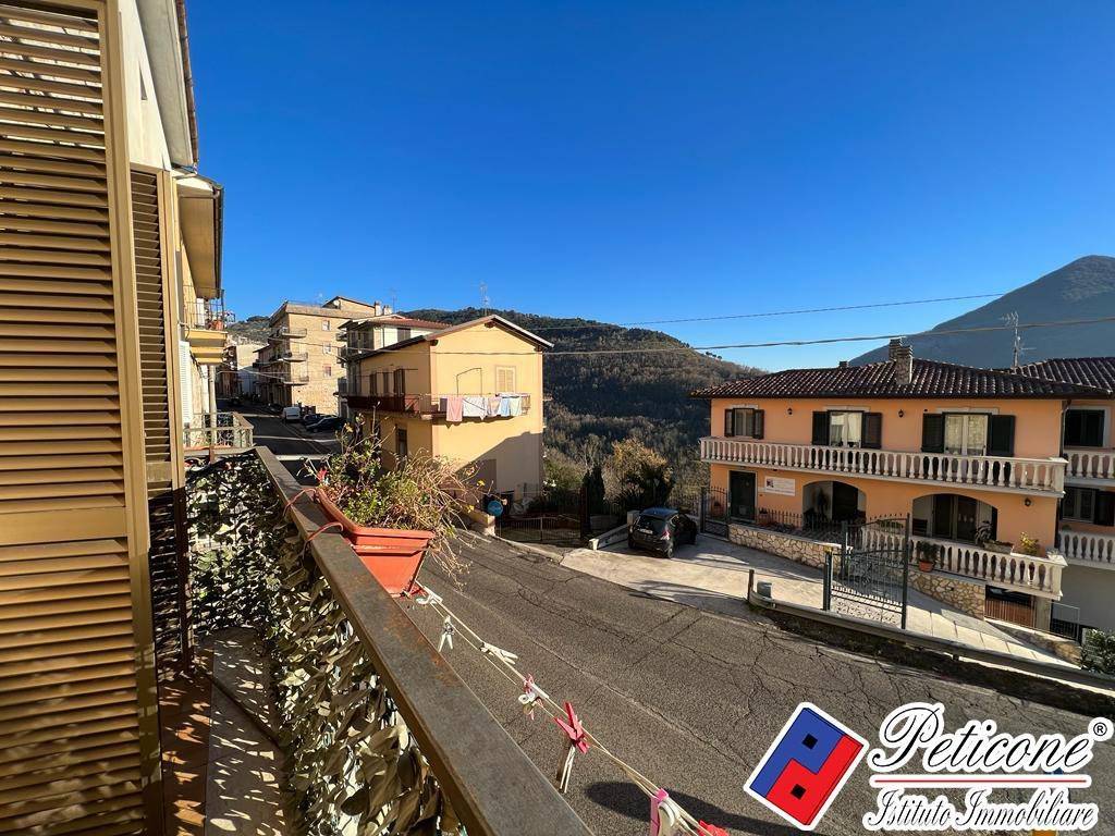 Appartamento a Lenola in Via Napoli - Foto 2