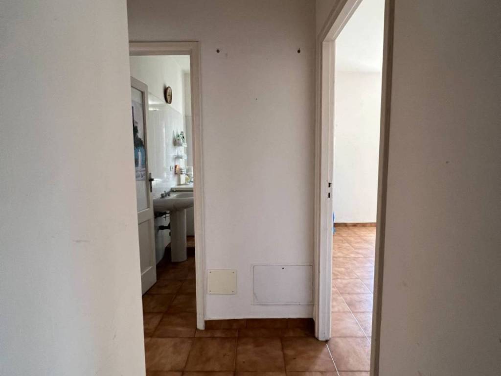 Casa indipendente a Lenola in Via Lago - Foto 4