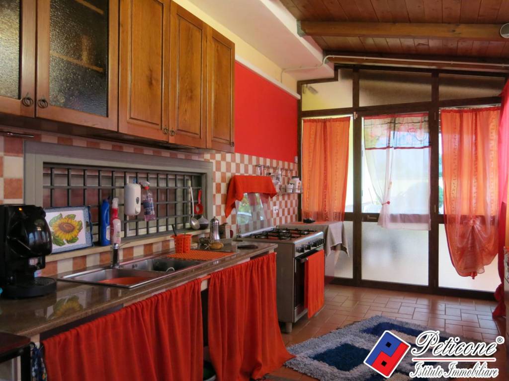 Villa a Fondi in Via Portaturo - Foto 3