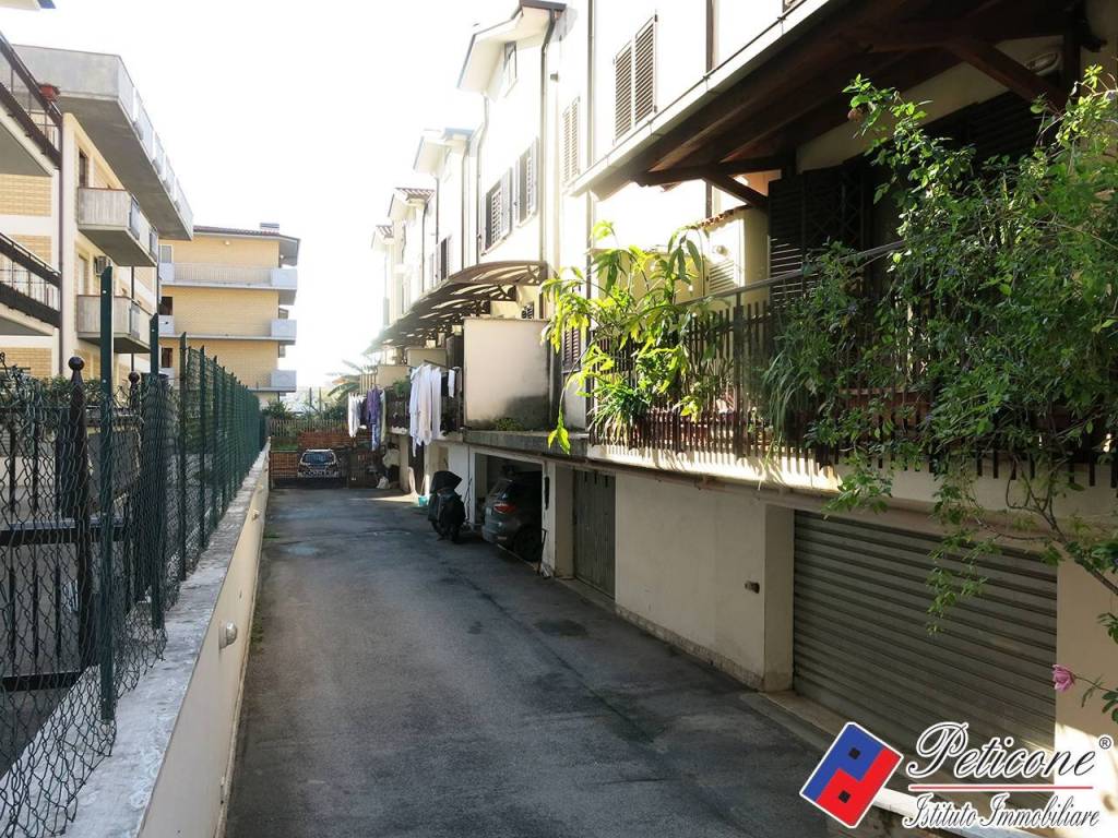 Villa a Fondi in Via Danimarca - Foto 3