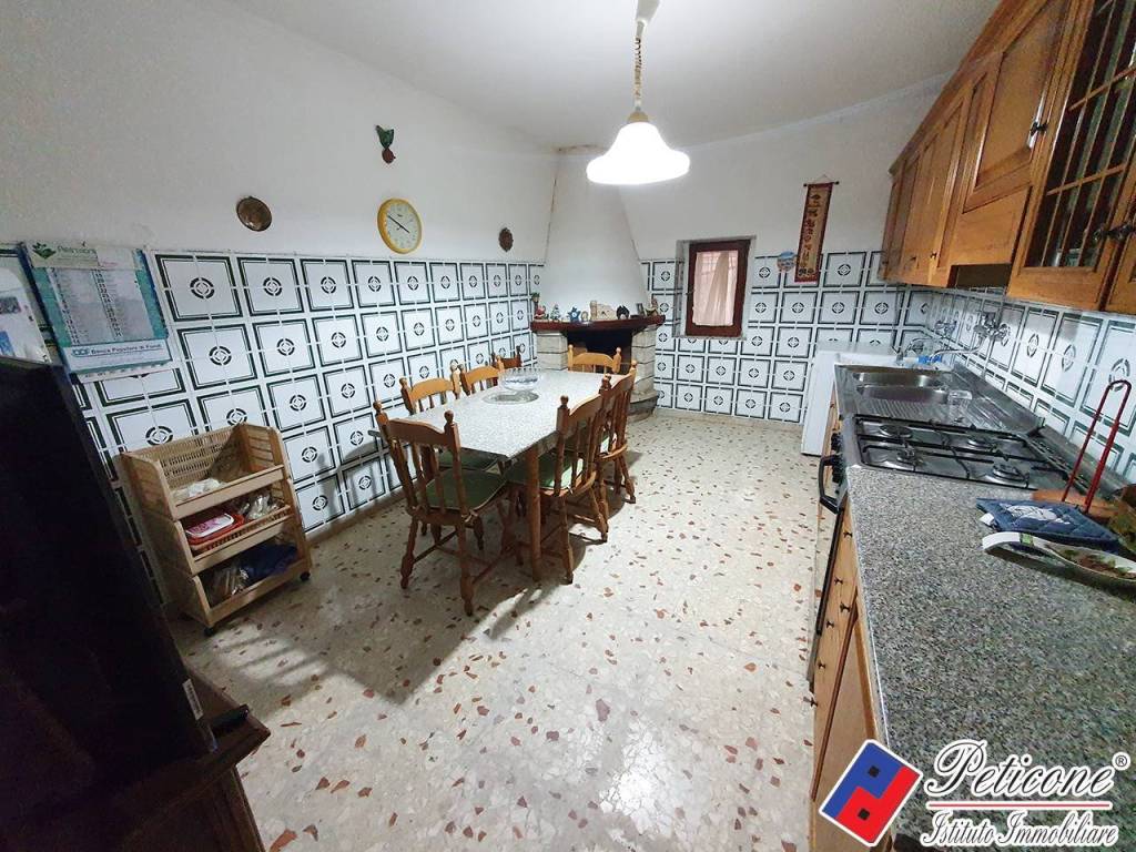 Appartamento a Fondi in Via Giovan Battista vico, 2 - Foto 2