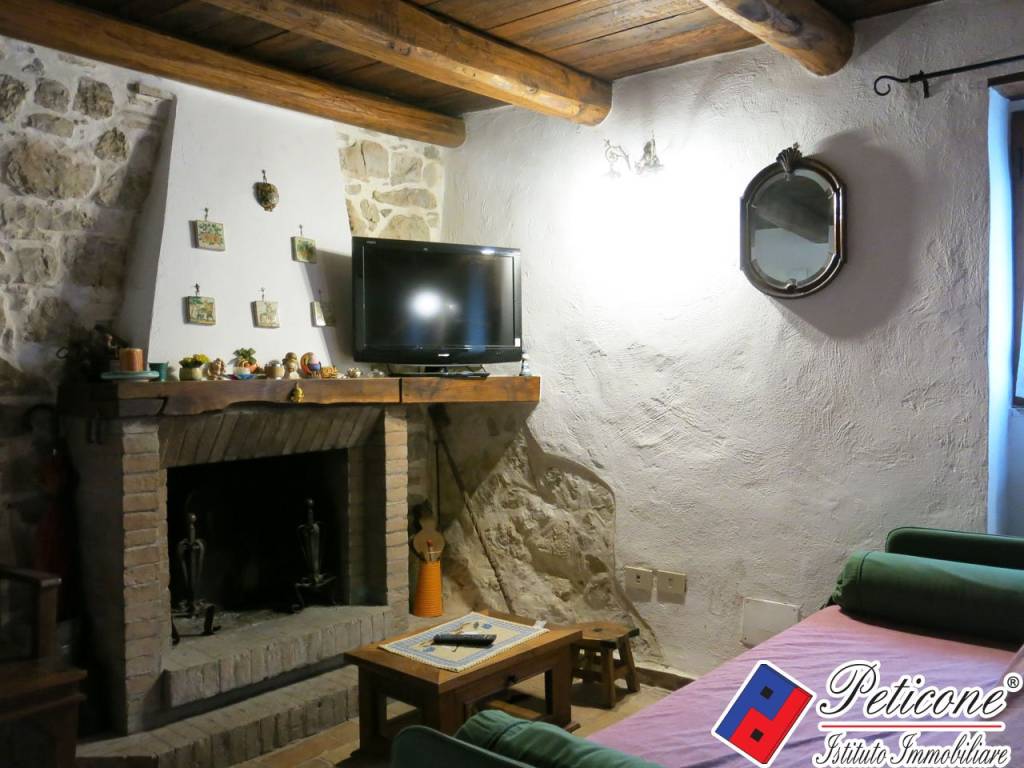 Appartamento a Lenola in Via Secondo Corso Giuseppe Garibaldi, 1 - Foto 3