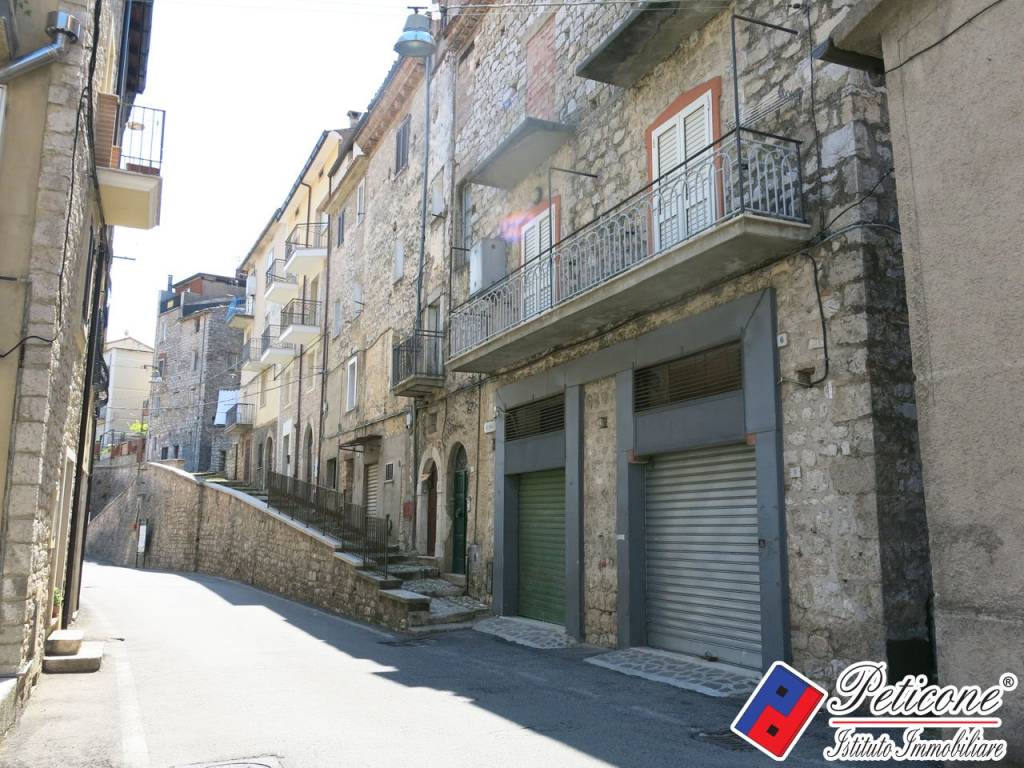 Appartamento a Lenola in Via Gabriele Mattei, 6 - Foto 2