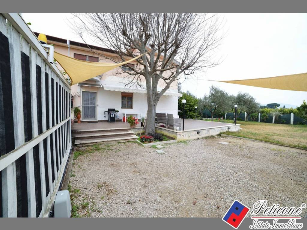 Appartamento a Fondi in via dello Spalviero, 45 - Foto 2