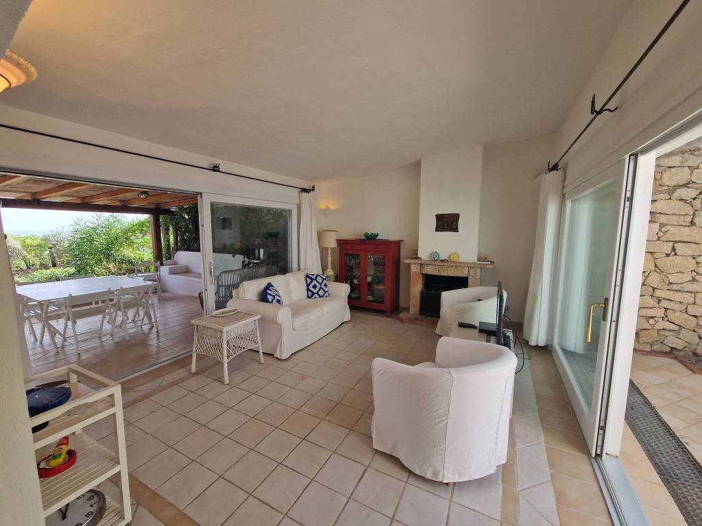 Villetta a schiera a Arzachena in Via della Pantogia - Foto 4