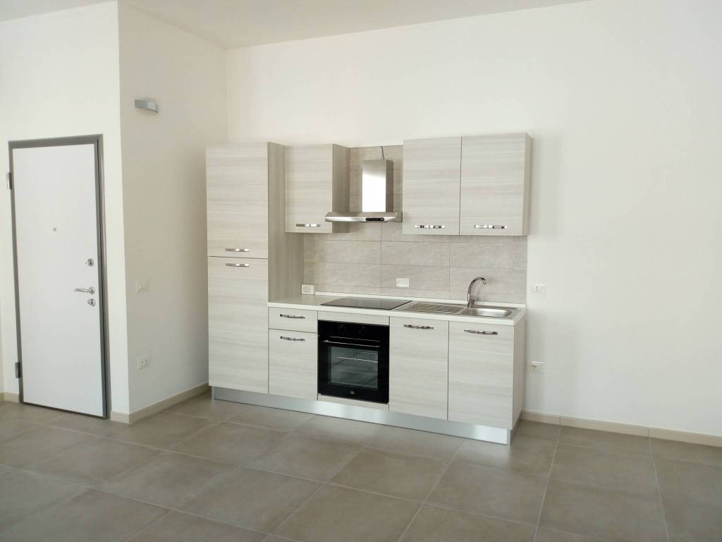 Appartamento a Quartu sant'elena in Piazza Iv Novembre, 2 - Foto 2