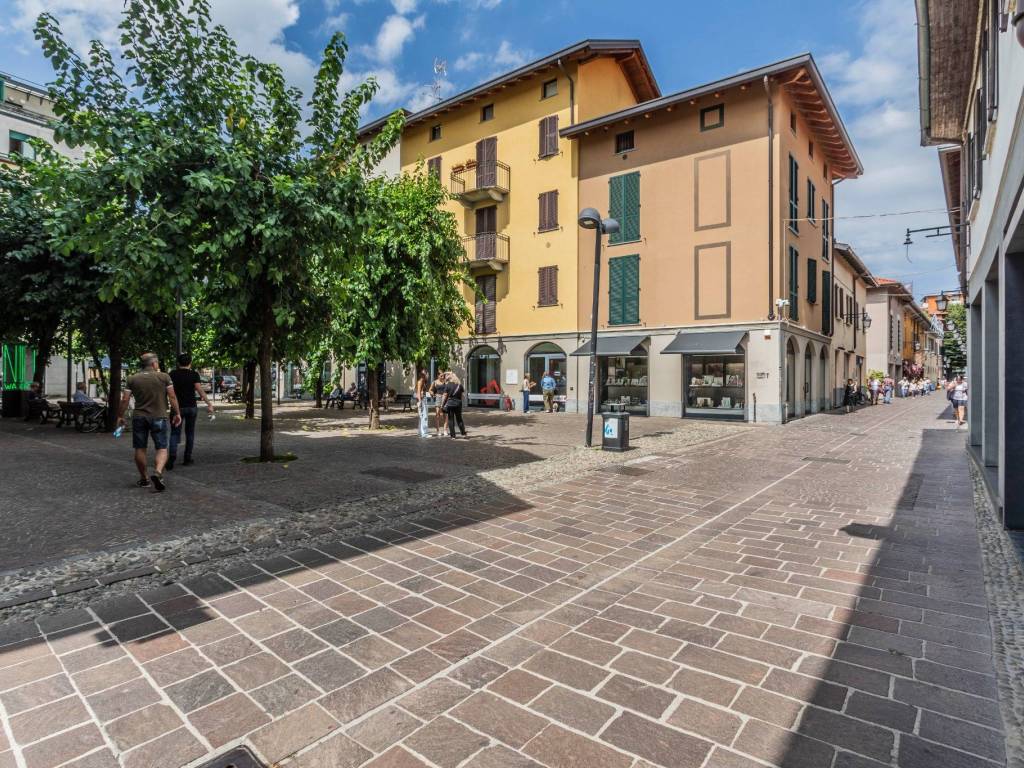 Appartamento a Saronno in Piazza Shuster - Foto 2