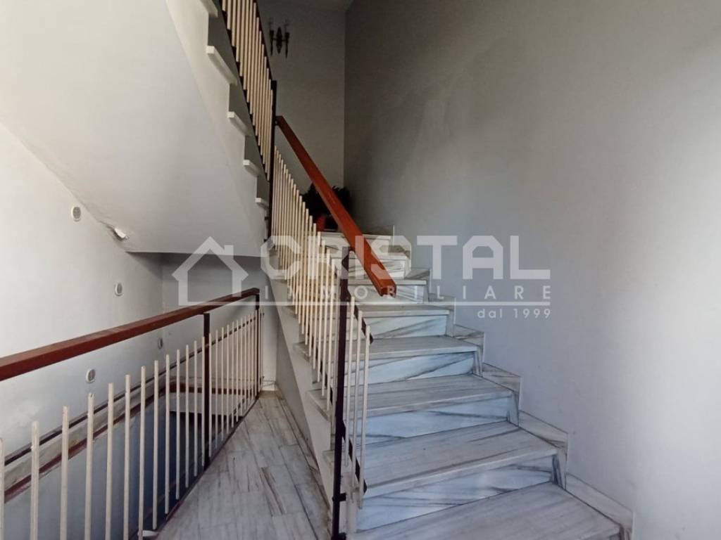 Palazzo / stabile a Andria in Via Gioacchino Poli - Foto 2