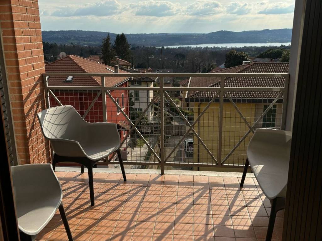 Appartamento a Varese in Via Cantoreggio - Foto 3