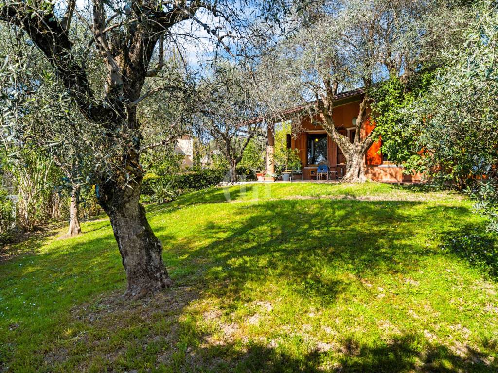 Villa a Bardolino in Via Peschiera - Foto 5