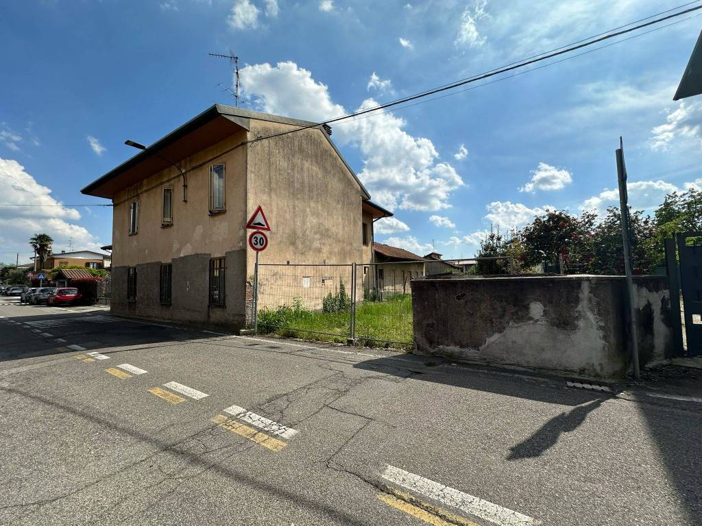 Terreno a Cardano al campo in Via Lazzaretto - Foto 3