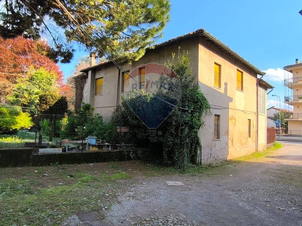 Rustico / casale a Casatenovo in Via Dante Alighieri - Foto 3