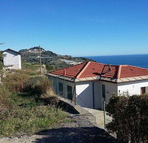 Villa a Cipressa in Regione Leschea - Foto 2
