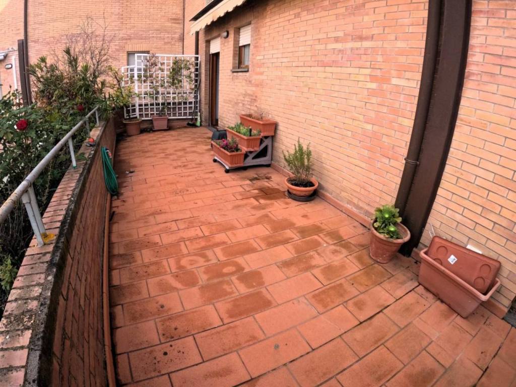 Appartamento a Siena in V.le Mario Bracci, , 53100 - Foto 3