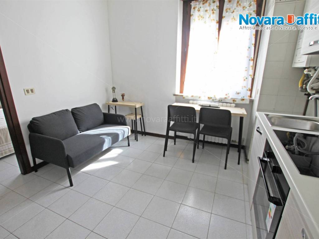 Appartamento a Novara in Via Papa Sarto - Foto 4