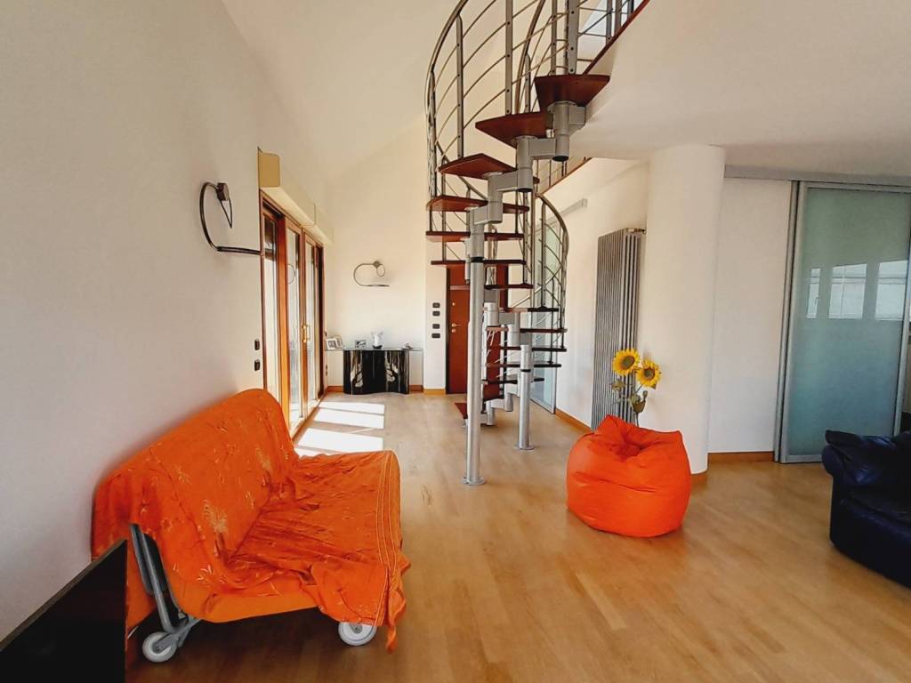 Attico / mansarda a Vigevano in Via Alfredo Catalani - Foto 5