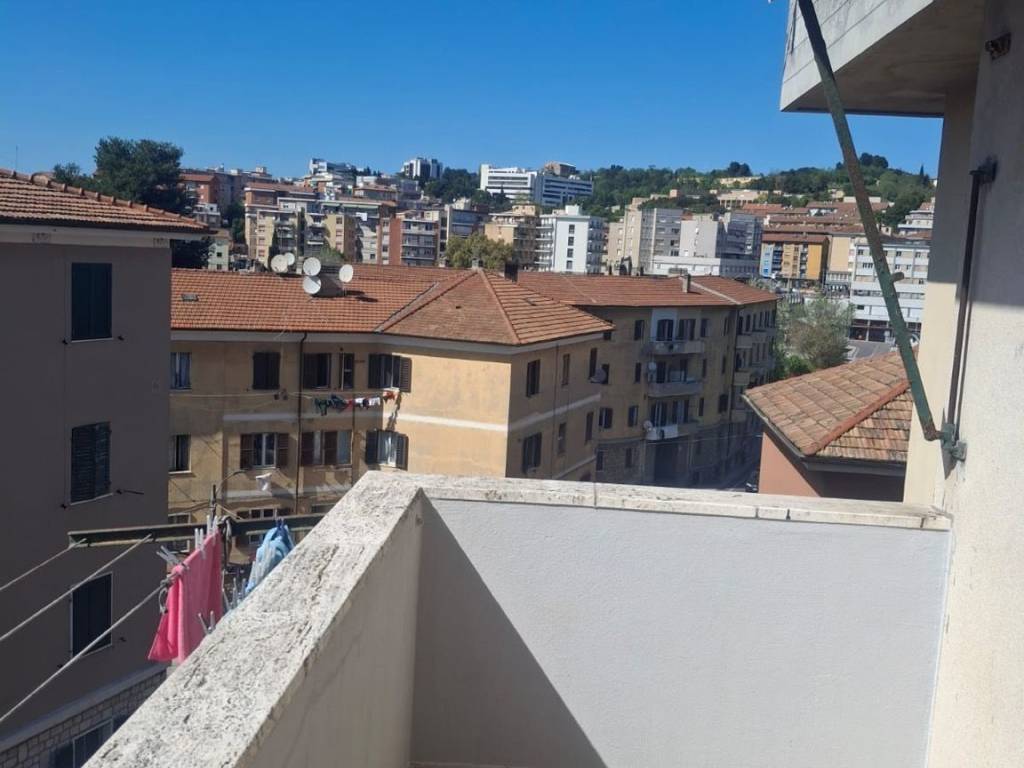 Appartamento a Ancona in Via Cupramontana - Foto 5