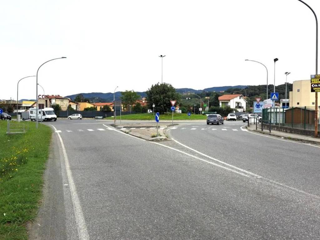 Immobile a Sarzana in Viale 25 Aprile, 22 - Foto 2