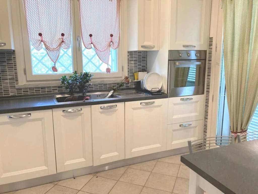 Villa a Forte dei marmi in Via Scassicarli - Foto 4