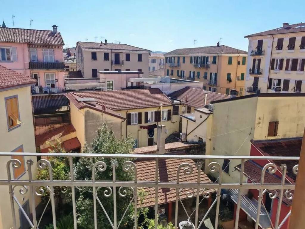 Appartamento a La spezia in Via Buonviaggio, 17 - Foto 2