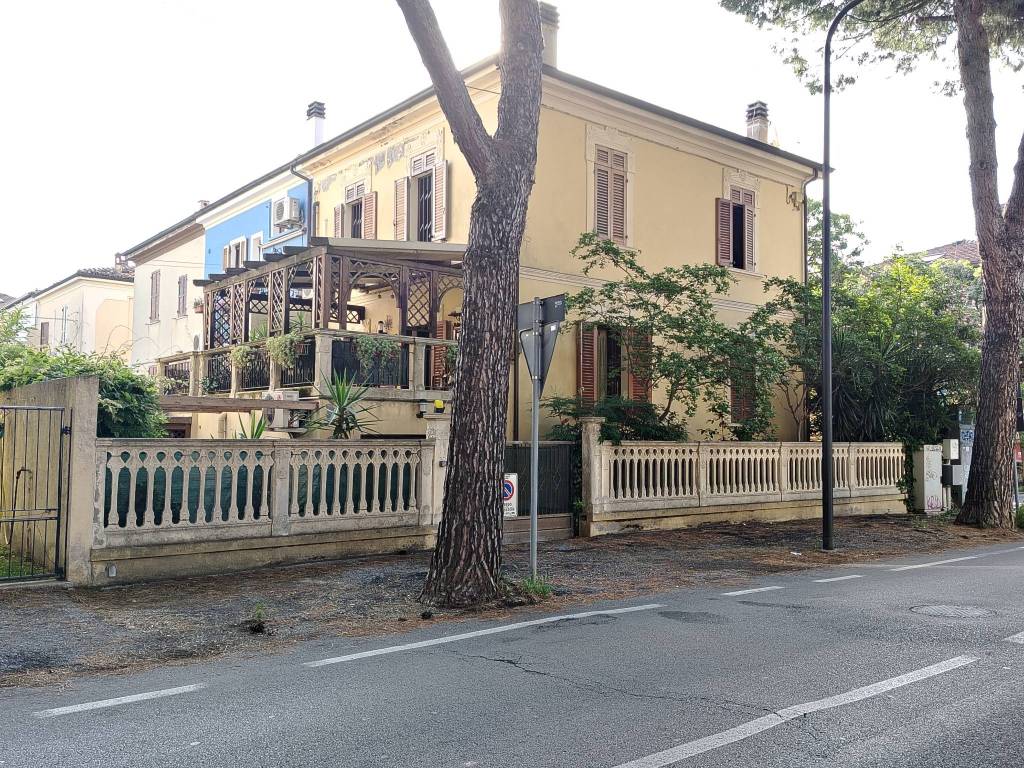 Casa indipendente a Pesaro in Viale Rovereto - Foto 2