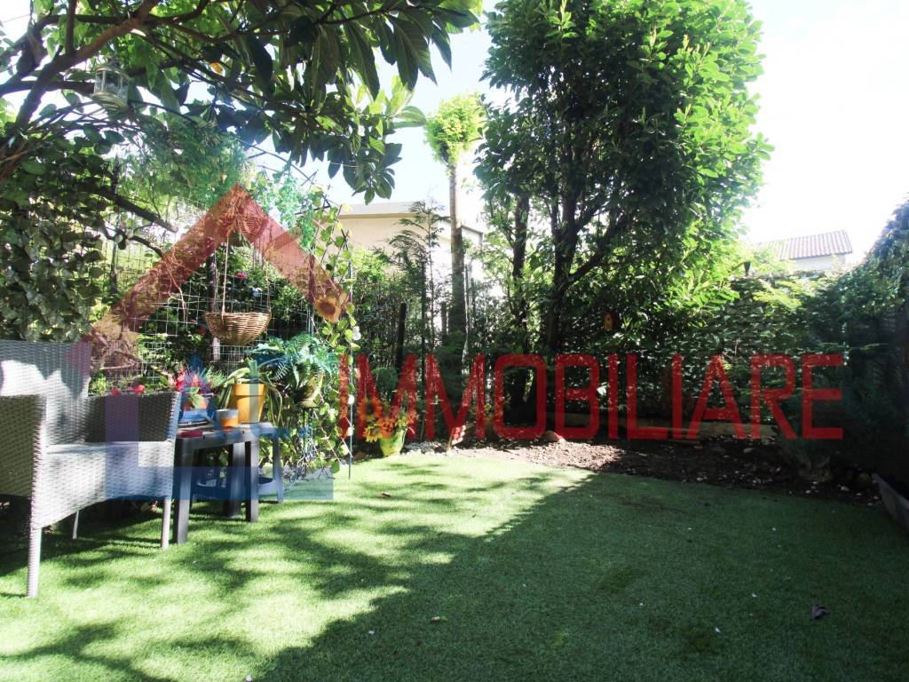 Appartamento a Vergiate in Via Armando Diaz - Foto 3