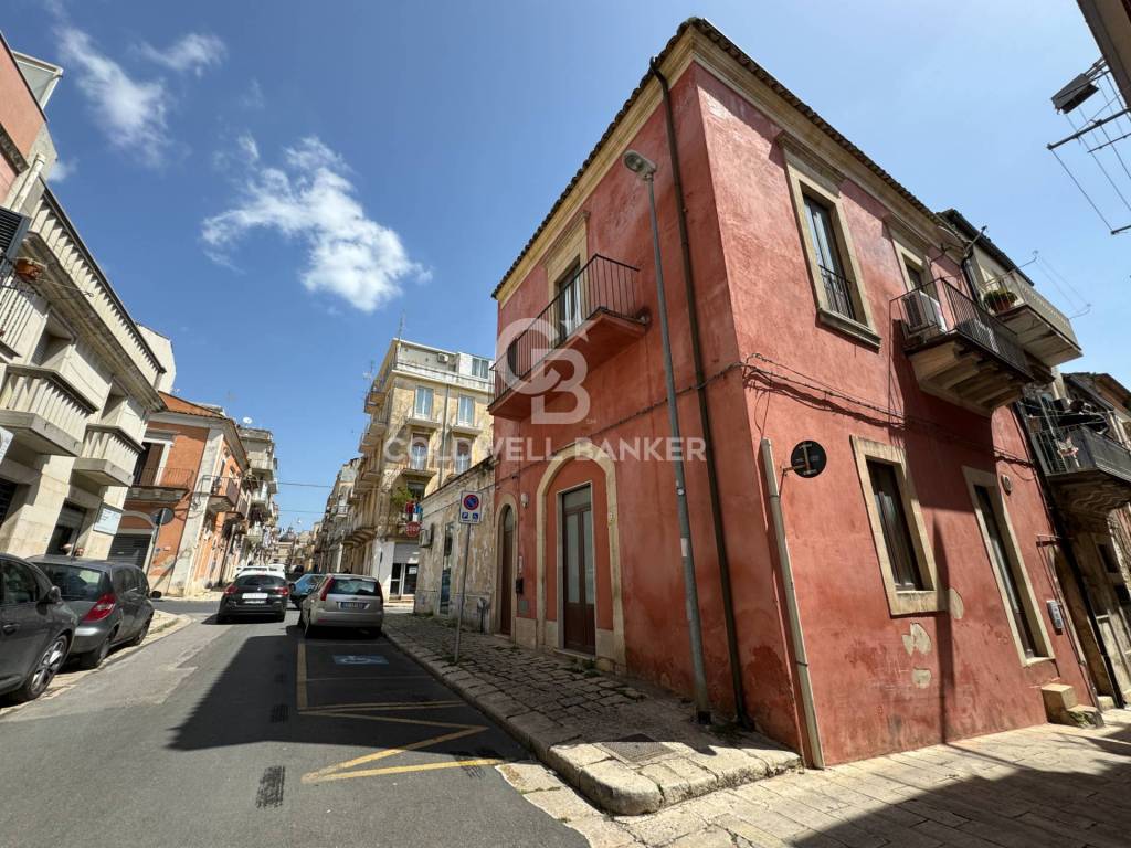 Casa indipendente a Ragusa in via IV novembre, 110 - Foto 5