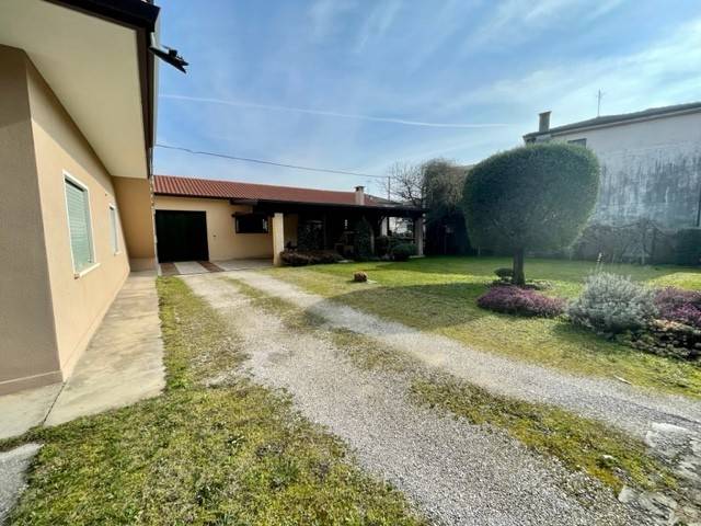 Villa a Isola vicentina in Via Giavomo Zanella - Foto 3