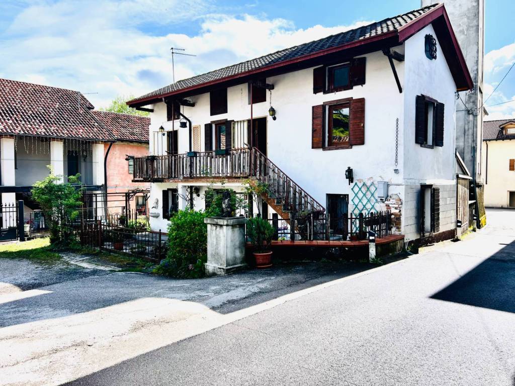 Casa indipendente a Belluno in Via Francesco Della Dia, 5 - Foto 2
