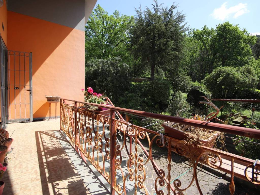 Villa a Capannori in Strada Comunale Generale Carlo Alberto dalla Chies, 83 - Foto 2